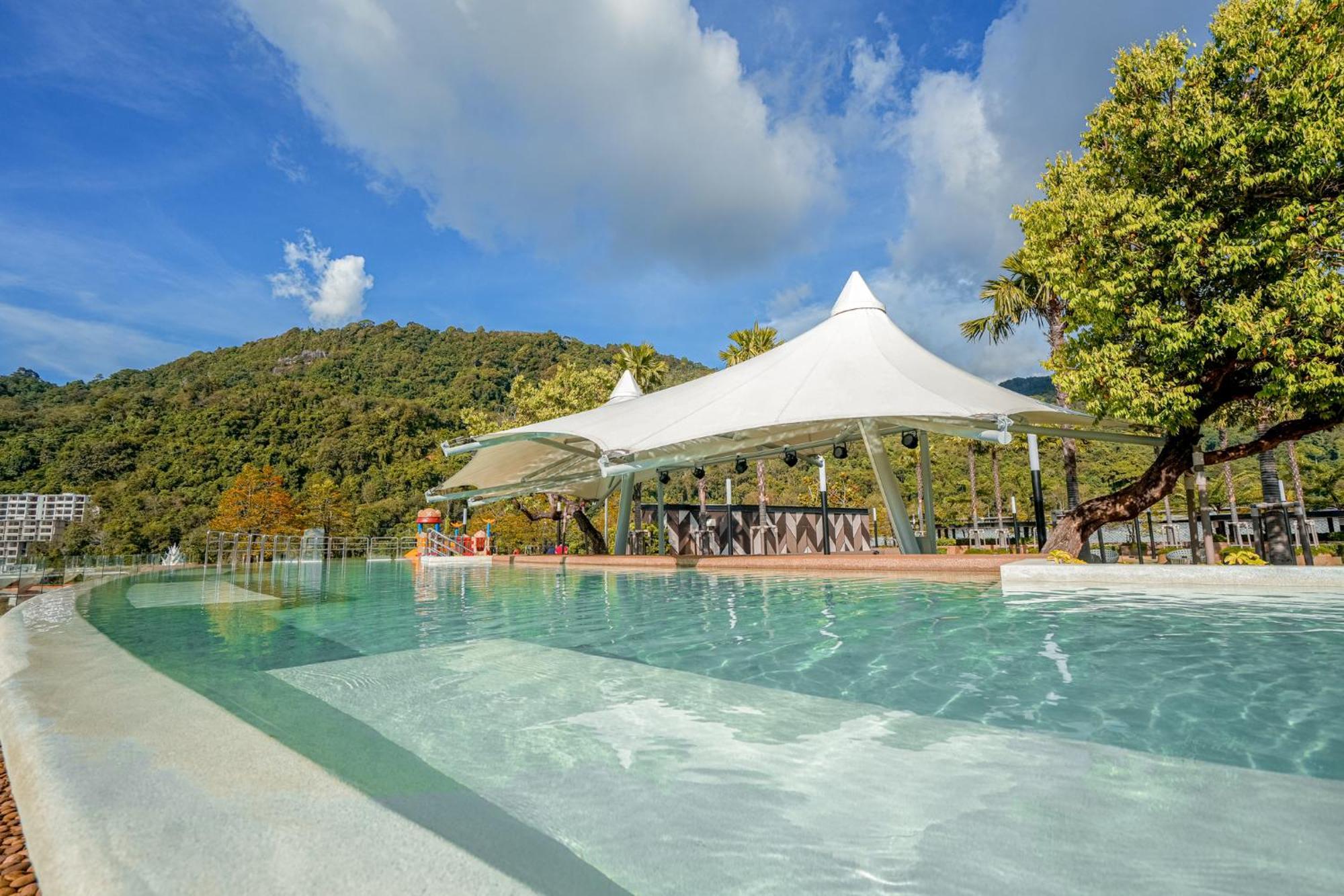 The Marin Phuket Kamala Beach Eksteriør billede
